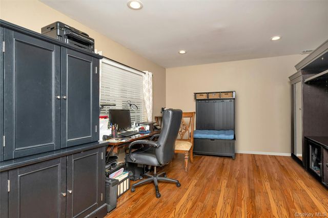 69 Thomas Avenue, Bethpage, NY 11714