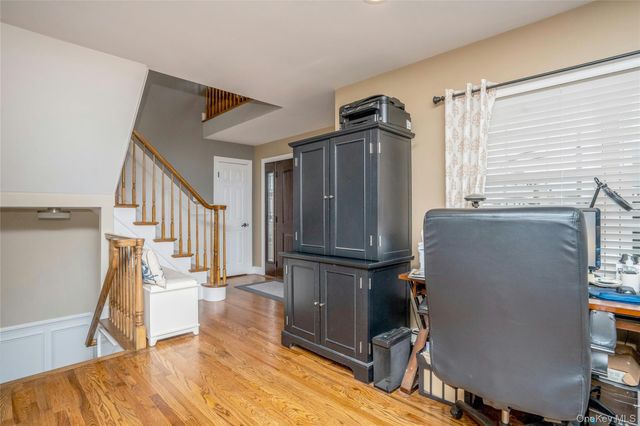 69 Thomas Avenue, Bethpage, NY 11714