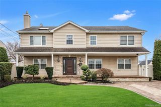 69 Thomas Avenue, Bethpage, NY 11714