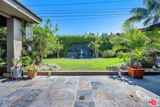 6020 S Halm Avenue, Los Angeles, CA 90056