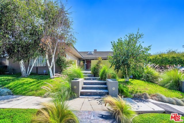 6020 S Halm Avenue, Los Angeles, CA 90056