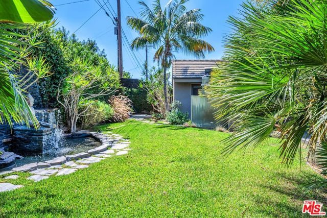 6020 S Halm Avenue, Los Angeles, CA 90056