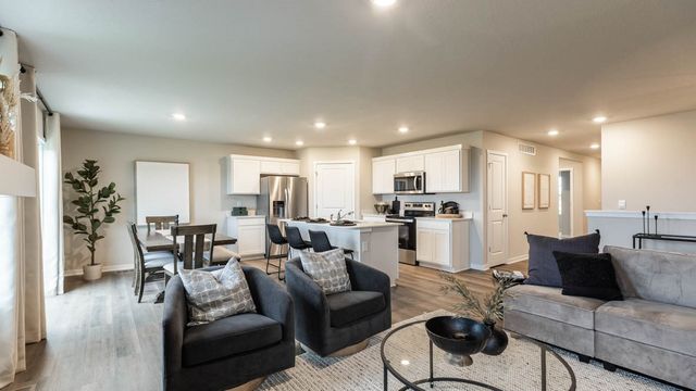 929 33rd Street SE, Altoona, IA 50009
