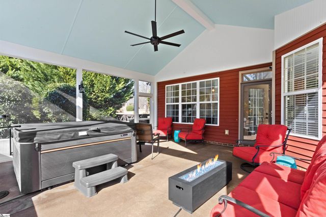 217 Wittrock Court, Taylors, SC 29687