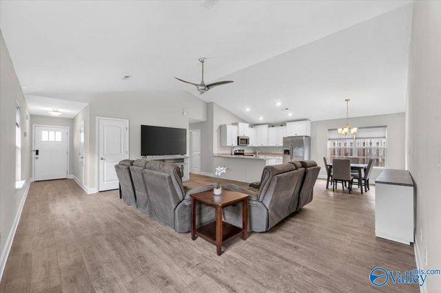 135 Brooklawn Drive, Harvest, AL 35749