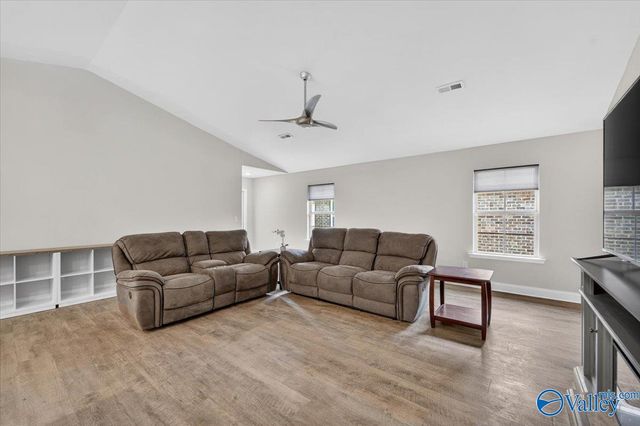 135 Brooklawn Drive, Harvest, AL 35749