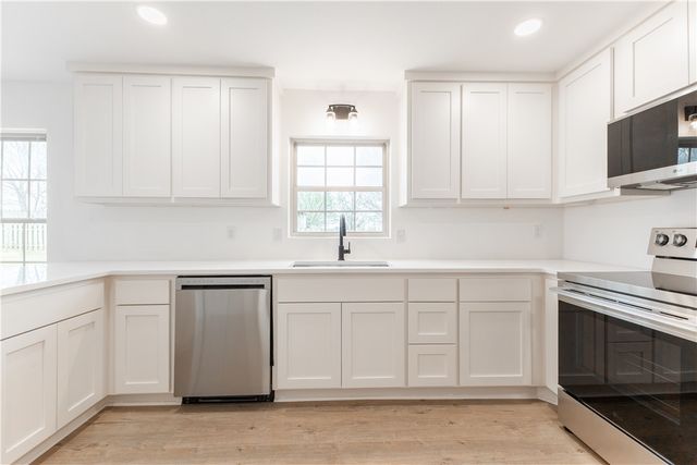 12252 Mains Road, Lowell, AR 72745