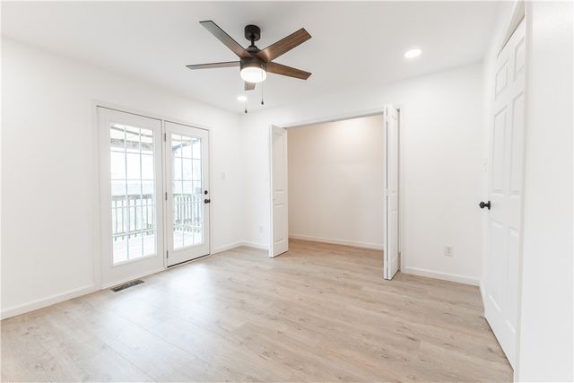 12252 Mains Road, Lowell, AR 72745