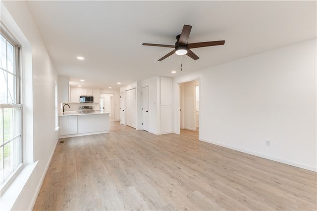 12252 Mains Road, Lowell, AR 72745
