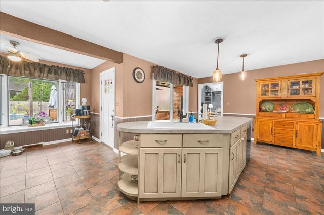 3453 TREXLER BLVD, Allentown, PA 18104
