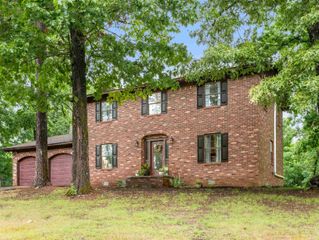 944 W Glazypeau Road, Hot Springs, AR 71909