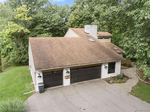 1510 Milford Hills Drive, Milford, MI 48381