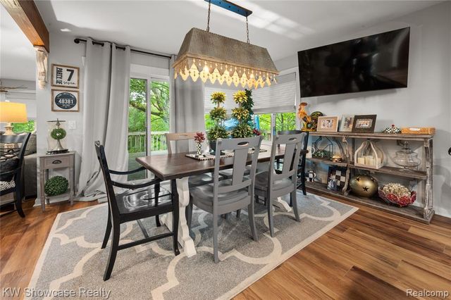 1510 Milford Hills Drive, Milford, MI 48381