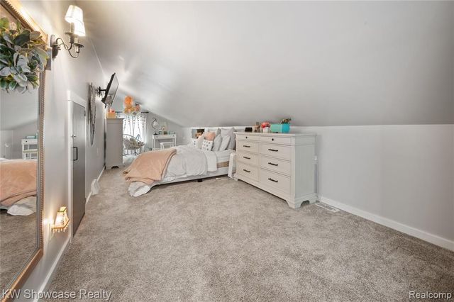 1510 Milford Hills Drive, Milford, MI 48381