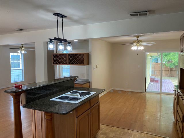 406 S Jefferson Street S, Irving, TX 75060