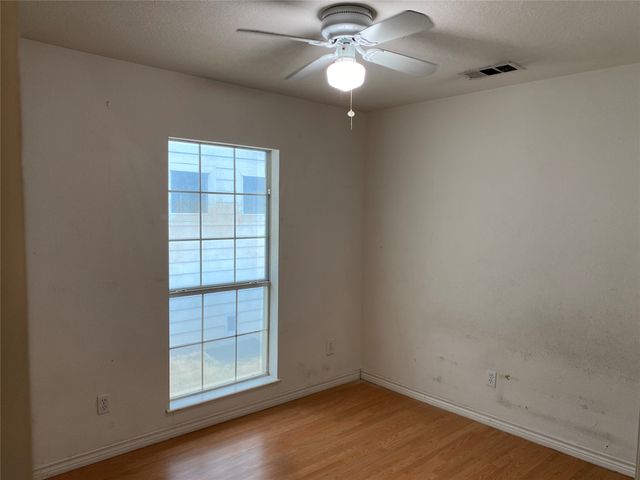 406 S Jefferson Street S, Irving, TX 75060