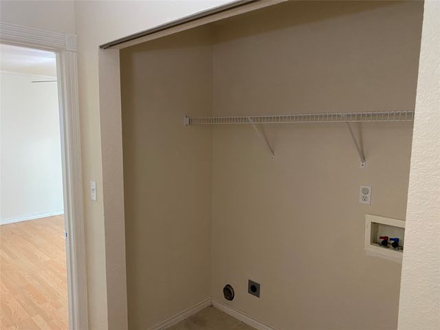 406 S Jefferson Street S, Irving, TX 75060