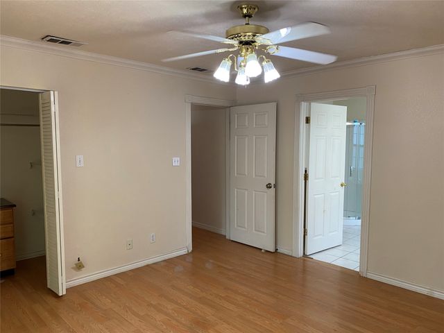 406 S Jefferson Street S, Irving, TX 75060