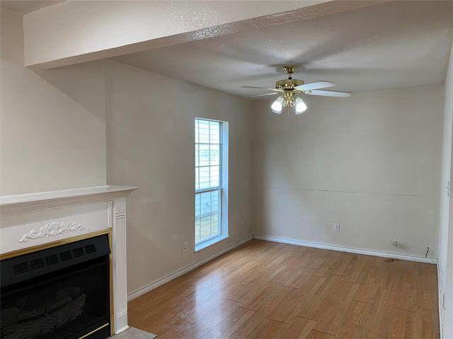 406 S Jefferson Street S, Irving, TX 75060