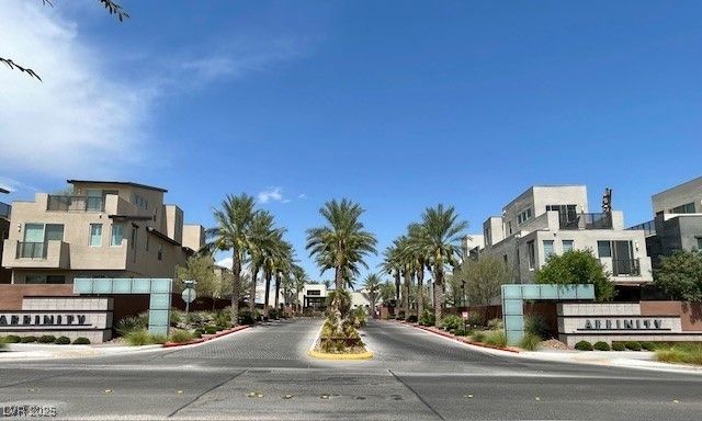 11238 Essence Point Avenue 210, Las Vegas, NV 89135