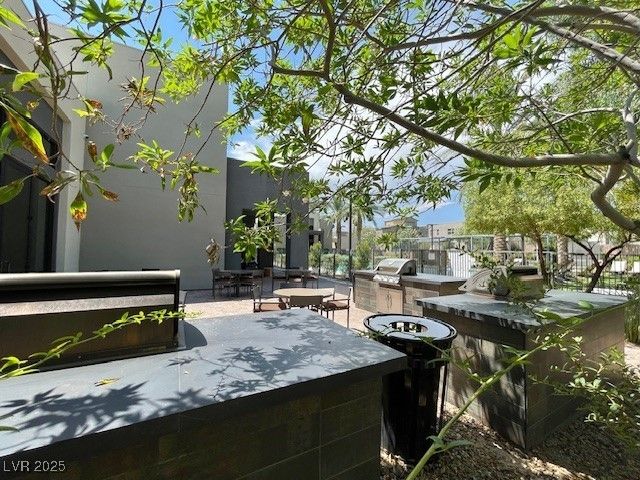 11238 Essence Point Avenue 210, Las Vegas, NV 89135