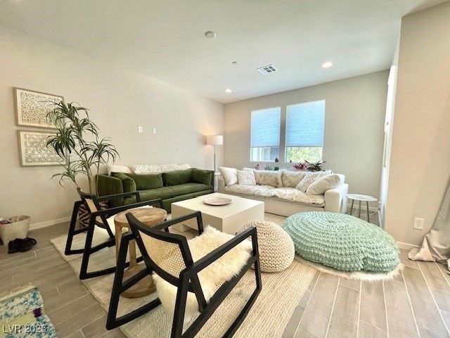 11238 Essence Point Avenue 210, Las Vegas, NV 89135