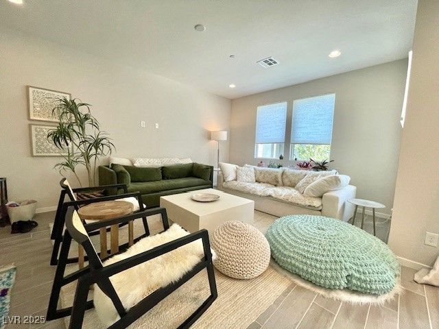 11238 Essence Point Avenue 210, Las Vegas, NV 89135