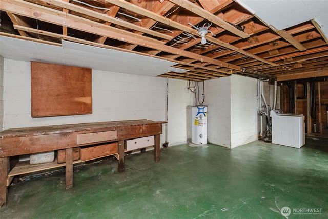 1145 NW Darling Road, Bremerton, WA 98311