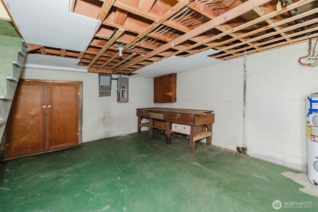 1145 NW Darling Road, Bremerton, WA 98311