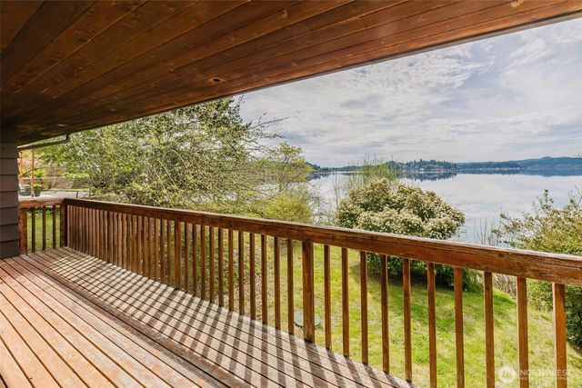1145 NW Darling Road, Bremerton, WA 98311