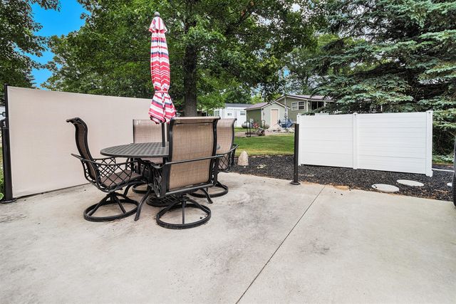 9909 S Paradise Circle, Baldwin, MI 49304