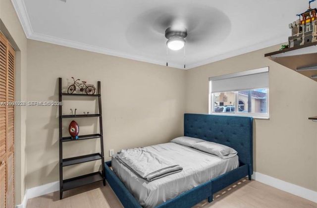 7001 W 35th Ave 169, Hialeah, FL 33018