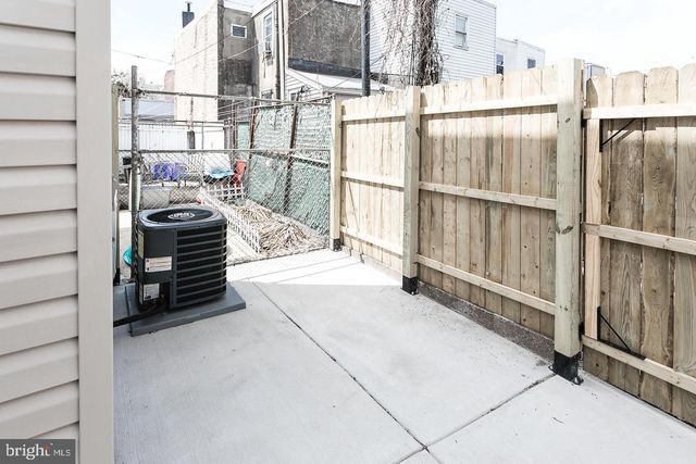 2526 MEMPHIS ST, Philadelphia, PA 19125