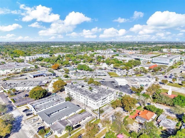 12890 NE 8th Avenue 208, North Miami, FL 33161