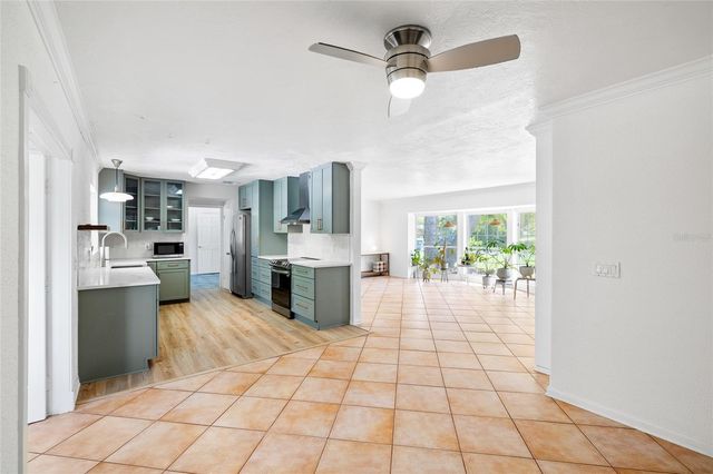 1806 BEVERLY CIRCLE N, Clearwater, FL 33764