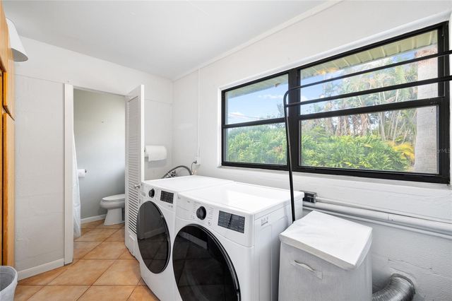 1806 BEVERLY CIRCLE N, Clearwater, FL 33764