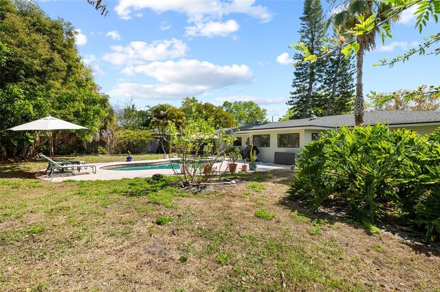 1806 BEVERLY CIRCLE N, Clearwater, FL 33764