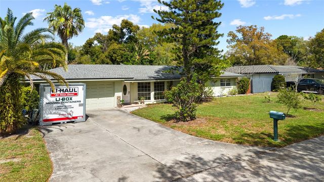 1806 BEVERLY CIRCLE N, Clearwater, FL 33764