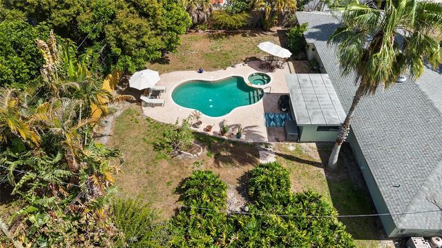 1806 BEVERLY CIRCLE N, Clearwater, FL 33764