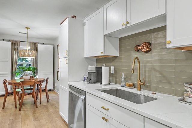 1561 Blaze Lane, Charleston, SC 29412