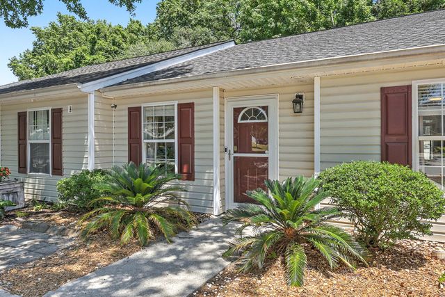 1561 Blaze Lane, Charleston, SC 29412