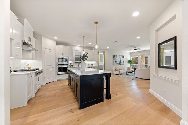 3528 Damsel Mackenzie Street, Lewisville, TX 75056