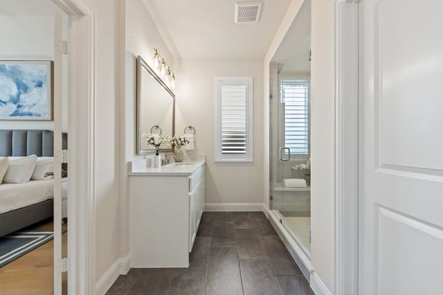 3528 Damsel Mackenzie Street, Lewisville, TX 75056