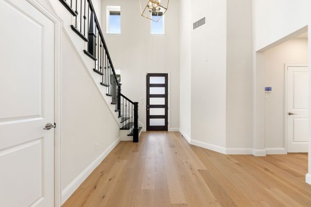 3528 Damsel Mackenzie Street, Lewisville, TX 75056