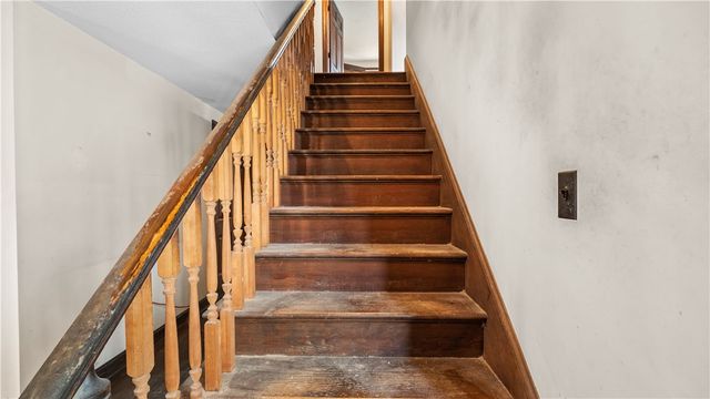 1022 Rowland Drive, Dighton, MA 02715