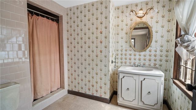 1022 Rowland Drive, Dighton, MA 02715