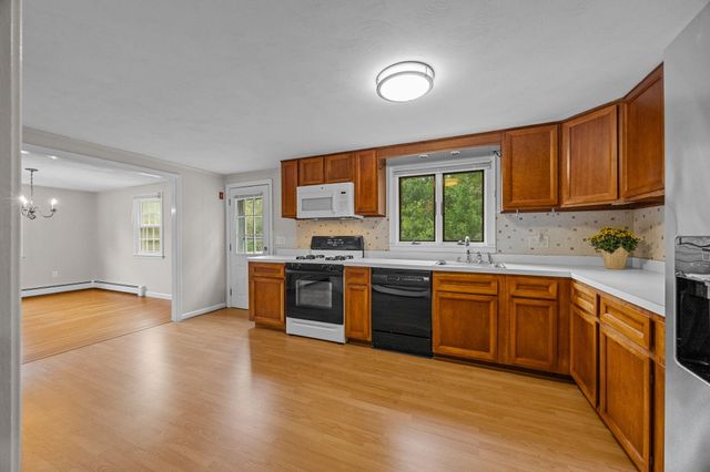 21 Green Way, South Yarmouth, MA 02664