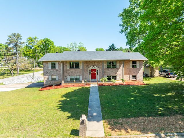 1701 Ray Jo Circle, Chattanooga, TN 37421