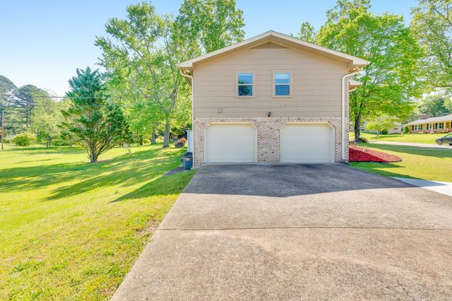 1701 Ray Jo Circle, Chattanooga, TN 37421