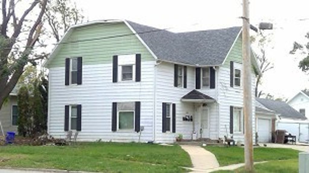 585 5th Avenue, Marion, IA 52302